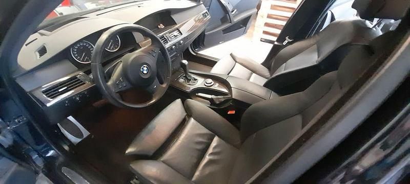 Gebraucht BMW 550 Performance 367 PS (269 kW) 2006 Schwarz Limousine