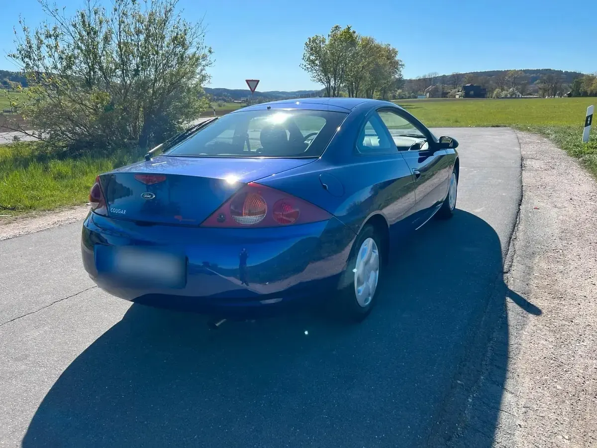 Usado Ford Cougar 130 HP (95 kW) 2000 Azul Coupé