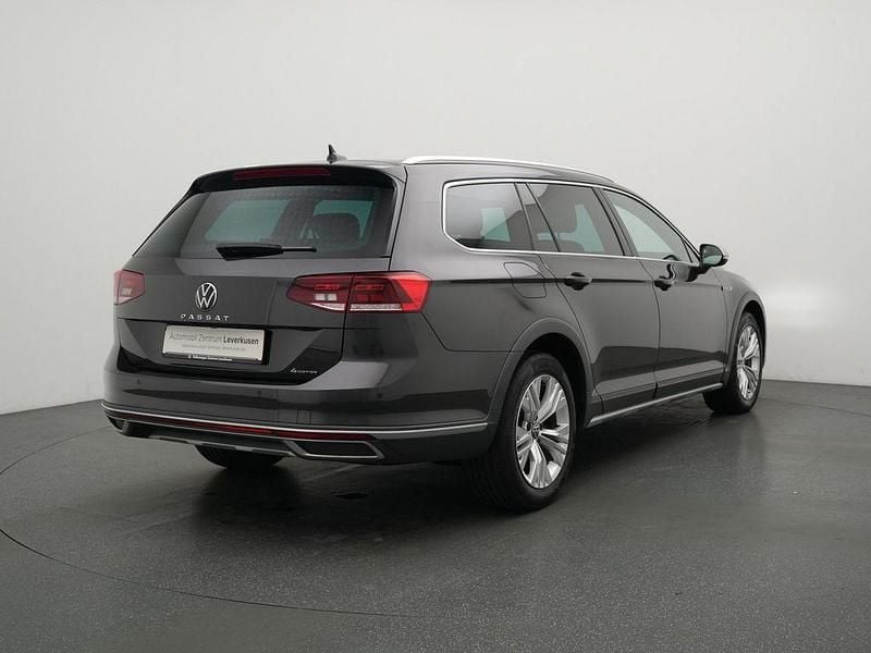 Gebraucht VW Passat Alltrack 200 PS (147 kW) 2022 Mangangrau Kombi