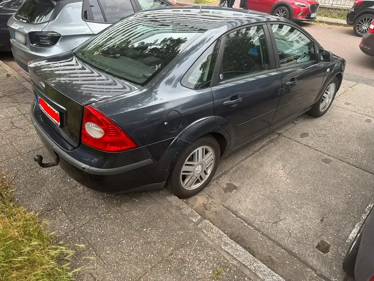 Gebraucht Ford Focus 101 PS (74 kW) 2006 Grau Limousine