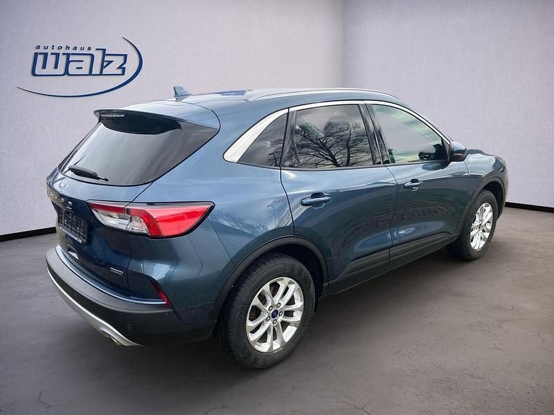 Gebraucht Ford Kuga Titanium 224 PS (164 kW) 2021 Chromablau SUV