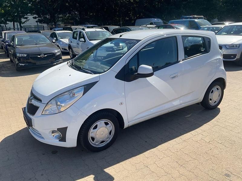 Weiß Gebraucht 2012 Chevrolet Spark LS Kleinwagen | 2.499 € (Fairer Preis) - Bild 1/4