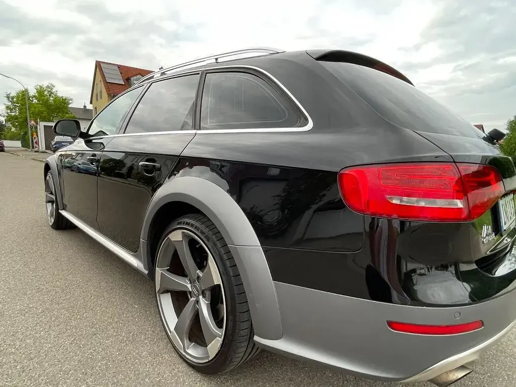 Gebraucht Audi A4 Allroad 211 PS (155 kW) 2010 Schwarz Kombi