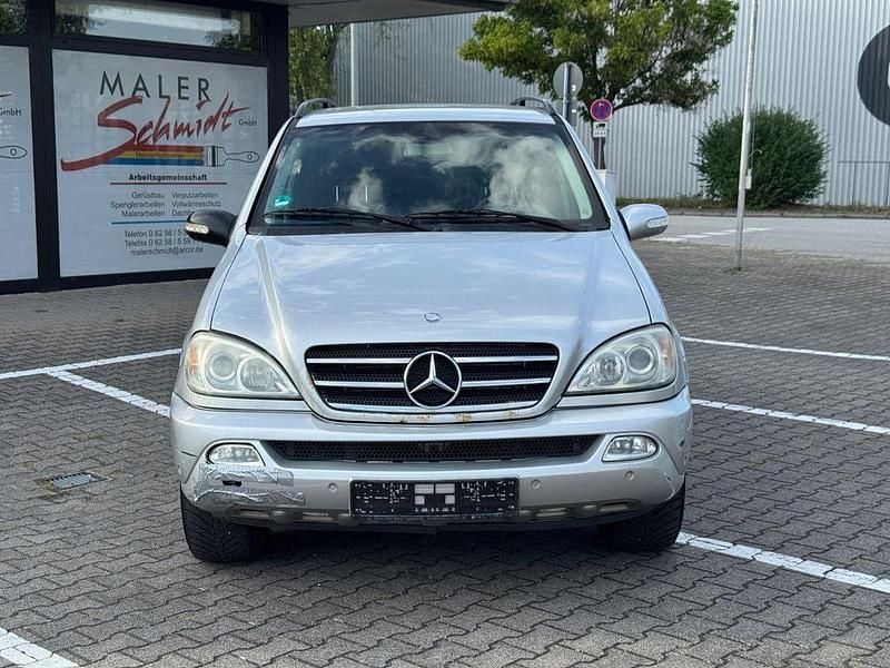 Silber Gebraucht 2003 Mercedes ML270 SUV | 3.450 € (Superpreis) - Bild 1/4