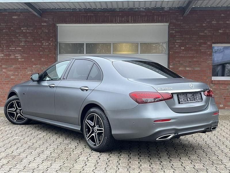 Gebraucht Mercedes E300 AMG 306 PS (225 kW) 2023 Grau Limousine