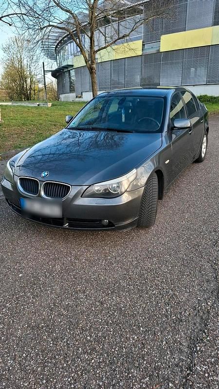 Second-hand BMW 520 170 CP (125 kW) 2004 Gri Berlinǎ