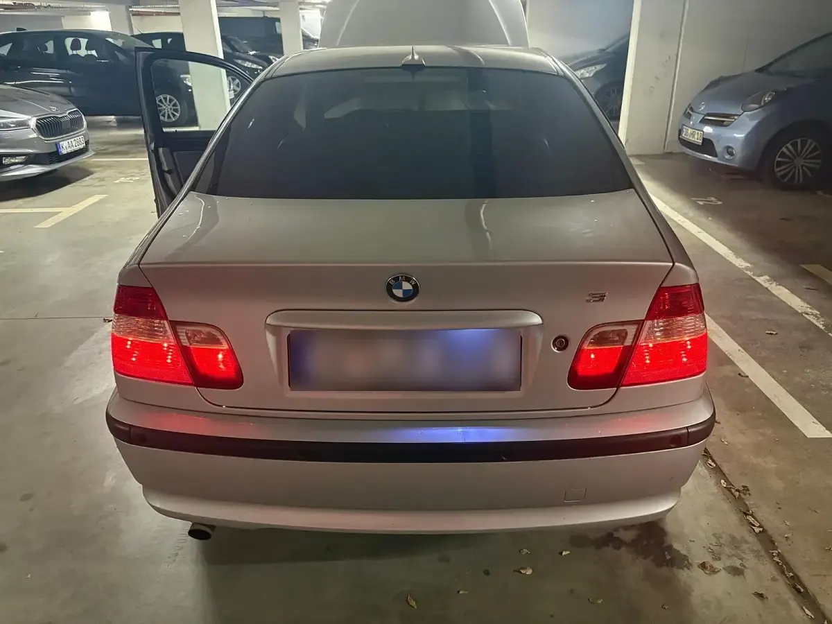Gebraucht BMW 318 143 PS (105 kW) 2004 Silber Limousine