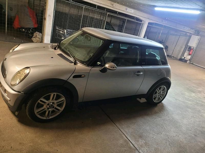 Second-hand Mini Cooper 116 CP (85 kW) 2006 Albastru Hatchback