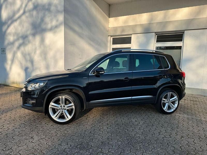 Gebraucht VW Tiguan LOUNGE 184 PS (135 kW) 2015 Schwarz SUV
