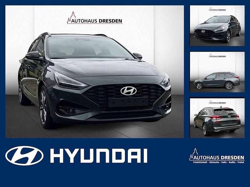 Cypress green Gebraucht 2024 Hyundai i30 Advantage Kombi | 21.480 € (Fairer Preis) - Bild 1/4