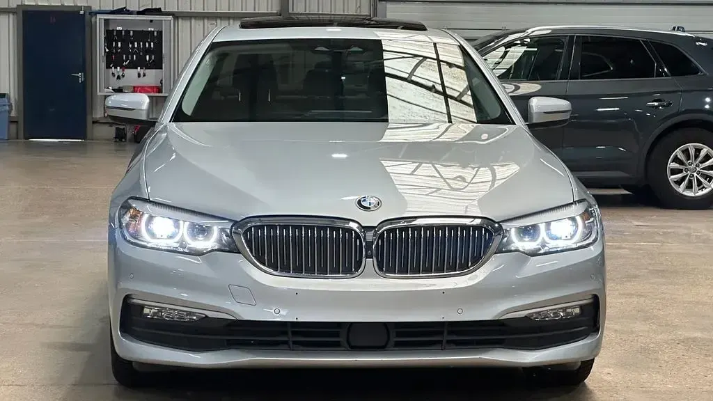 Gebraucht BMW 530e iPerformance 184 PS (135 kW) 2017 Silber Limousine