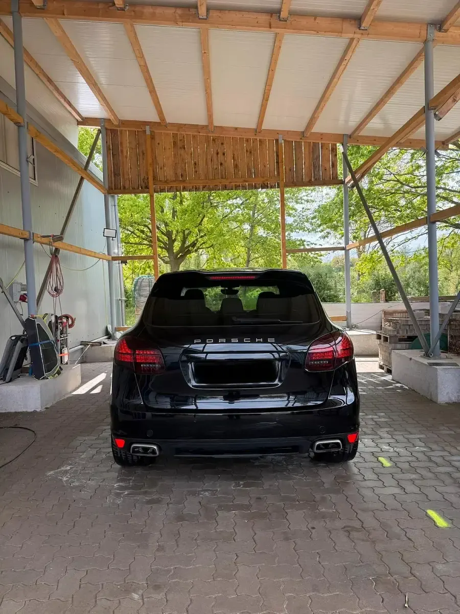 Gebraucht Porsche Cayenne 245 PS (180 kW) 2012 Schwarz SUV