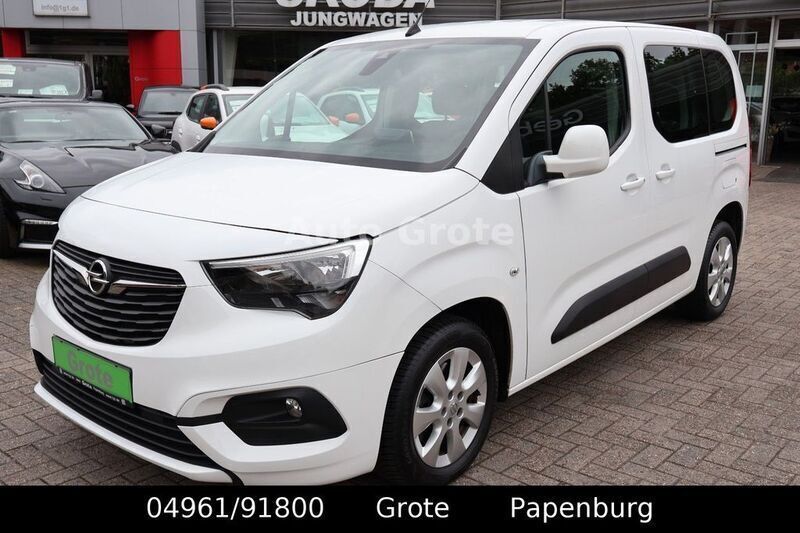 Weiß Gebraucht 2019 Opel Combo Life Edition Van / Kleinbus | 19.990 € (Etwas zu teuer) - Bild 1/4