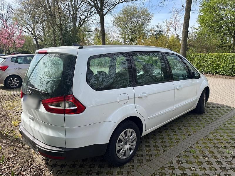 Second-hand Ford Galaxy 163 CP (119 kW) 2014 Alb Monovolum