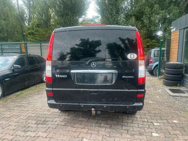 Gebraucht Mercedes Viano 150 PS (110 kW) 2008 Schwarz Van / Kleinbus