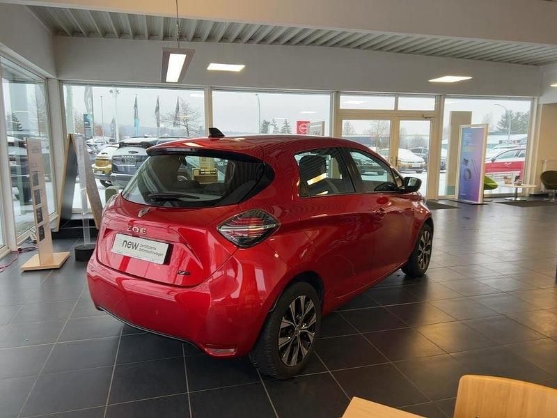 Gebraucht Renault Zoe Evolution 100 kW (136 PS) 2022 Dezirrot Kleinwagen