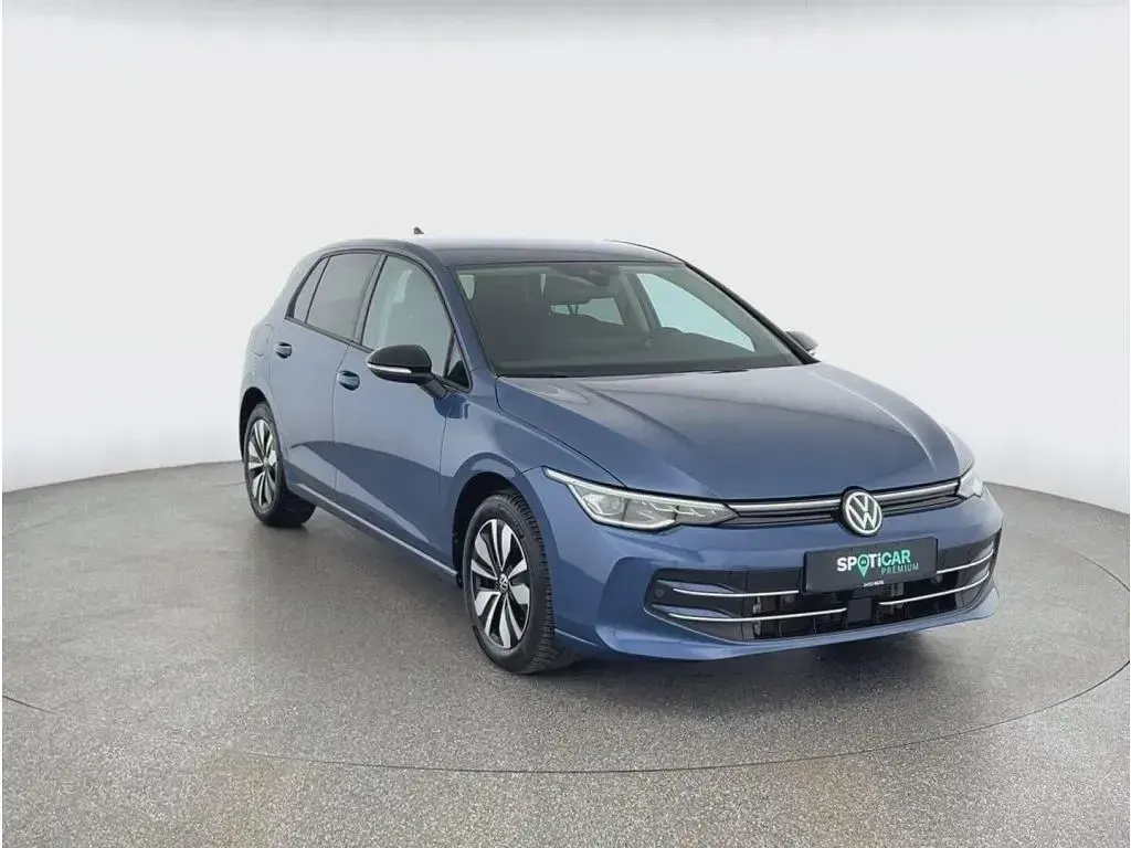 Gebraucht VW Golf VIII Goal 150 PS (110 kW) 2024 Blau Limousine
