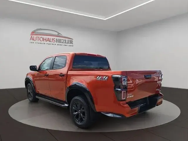 Gebraucht Isuzu D-Max 163 PS (119 kW) 2025 Orange Pickup