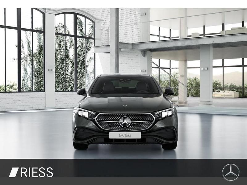 Gebraucht Mercedes E300 AMG 313 PS (230 kW) 2025 Metalliclack graphitgrau Limousine
