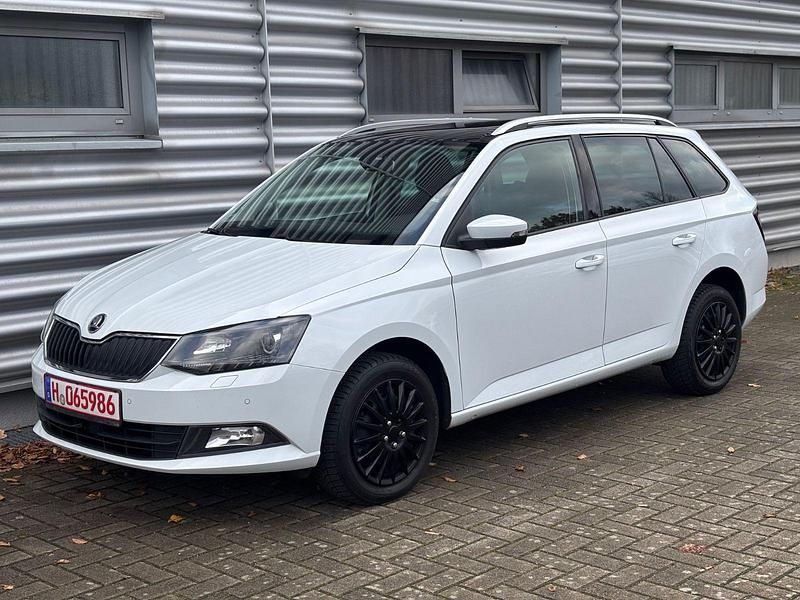 Weiß Gebraucht 2016 Skoda Fabia Style Kombi | 9.290 € (Guter Preis) - Bild 1/4