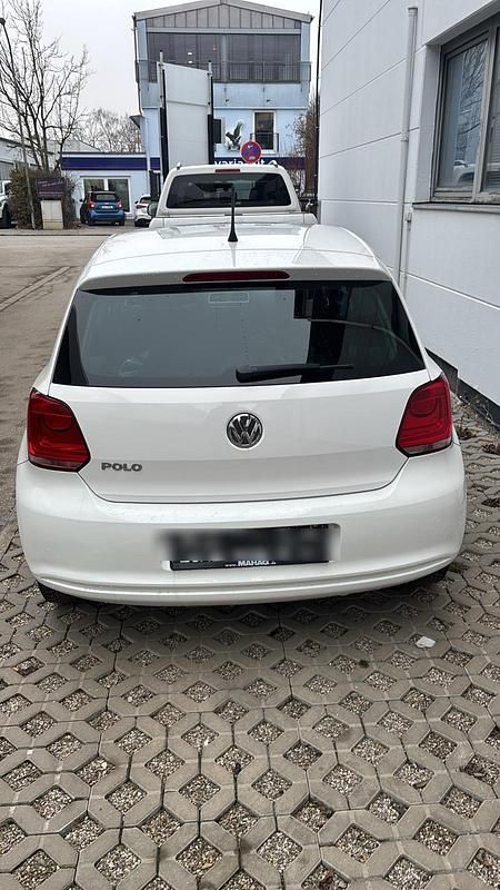 Gebraucht VW Polo 70 PS (51 kW) 2012 Weiß Kleinwagen