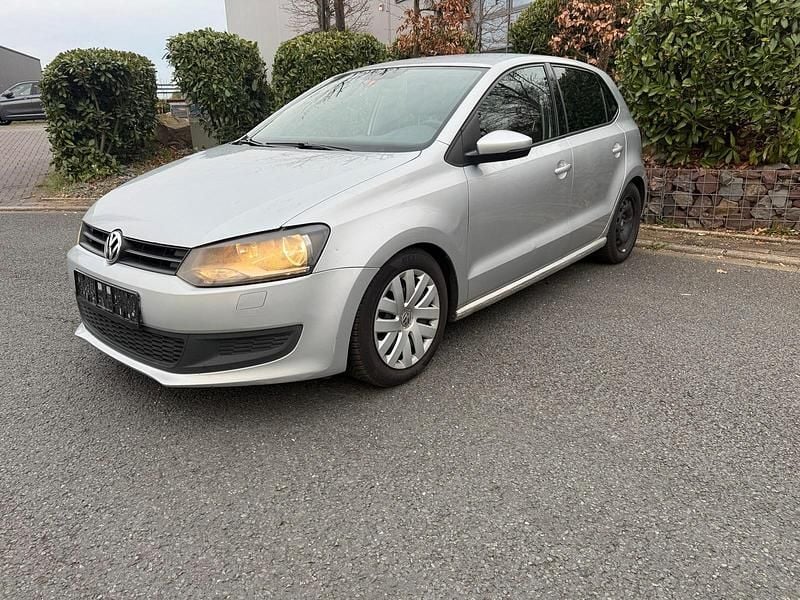 Gebraucht VW Polo 90 PS (66 kW) 2011 Silber Kleinwagen