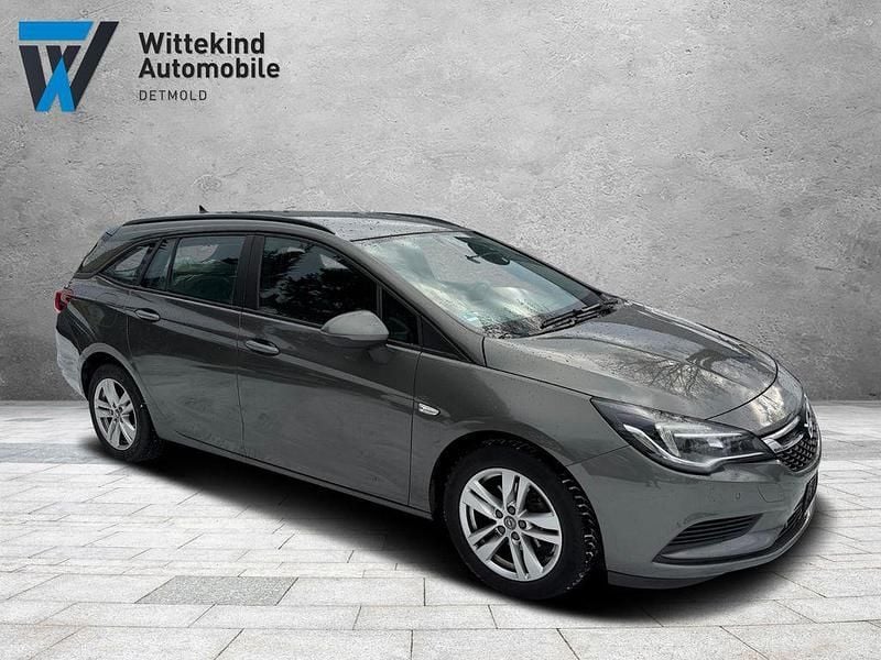 Gebraucht Opel Astra Edition 101 PS (74 kW) 2018 Grau Kombi