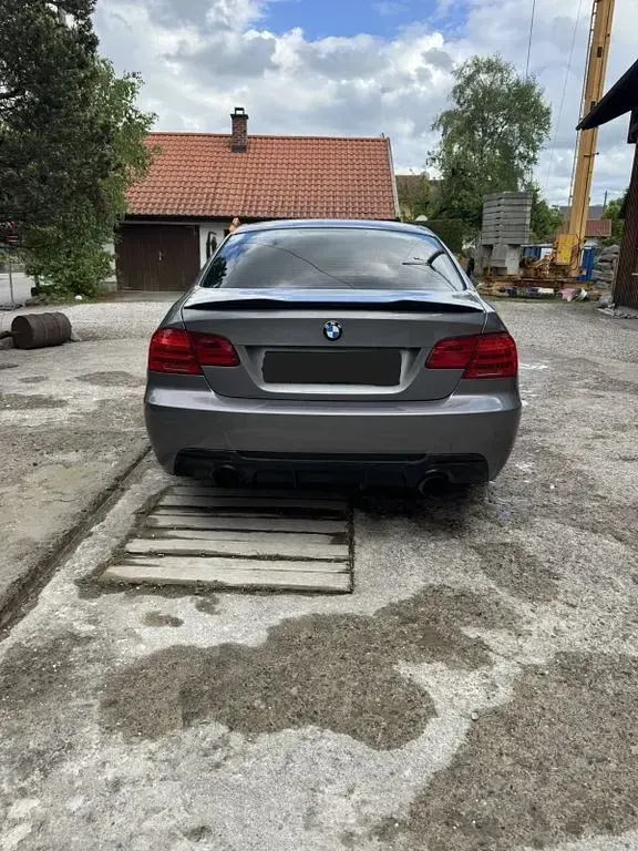 Gebraucht BMW 325 M Sport 218 PS (160 kW) 2006 Grau Coupé