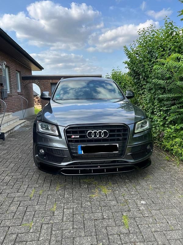 Andere farben Gebraucht 2015 Audi SQ5 Black Edition SUV | 22.900 € (Superpreis) - Bild 1/4