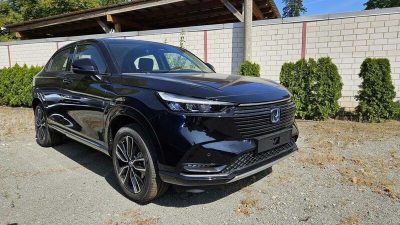 Schwarz Neu 2025 Honda HR-V Elegance SUV | 31.990 € (Fairer Preis) - Bild 1/4