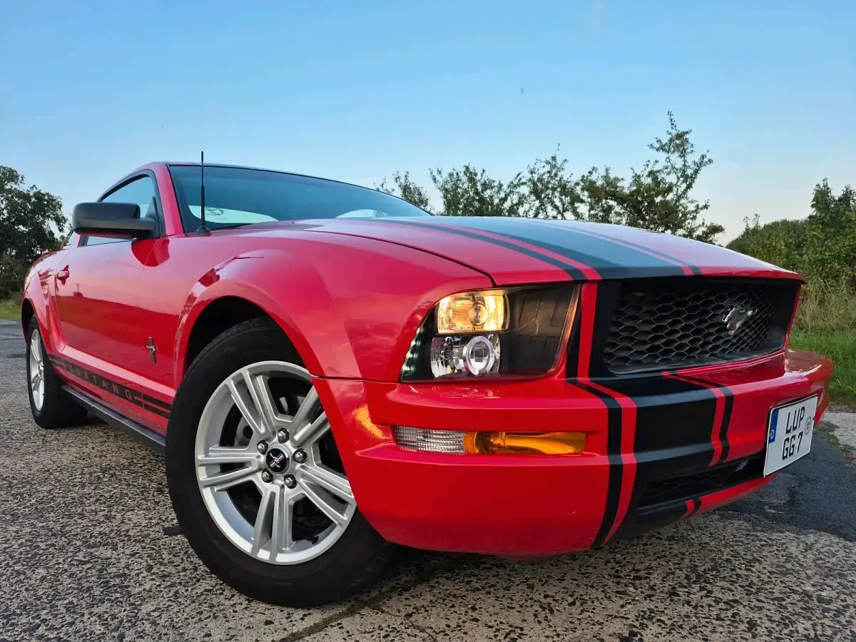 Gebraucht Ford Mustang 214 PS (157 kW) 2007 Rot Coupé