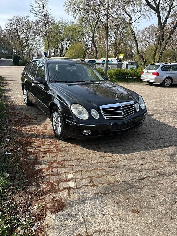 Gebraucht Mercedes E280 231 PS (169 kW) 2006 Schwarz Kombi