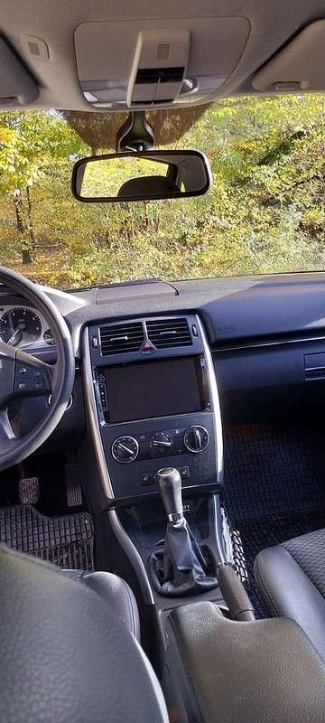 Grau Gebraucht 2011 Mercedes 200 Kombi | 6.000 € (Superpreis) - Bild 1/4