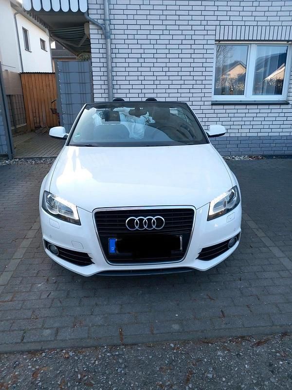 Gebraucht Audi A3 Cabriolet S-Line 140 PS (102 kW) 2011 Weiß Cabrio