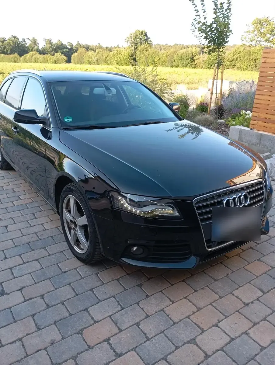 Gebraucht Audi A4 179 PS (131 kW) 2010 Schwarz Kombi