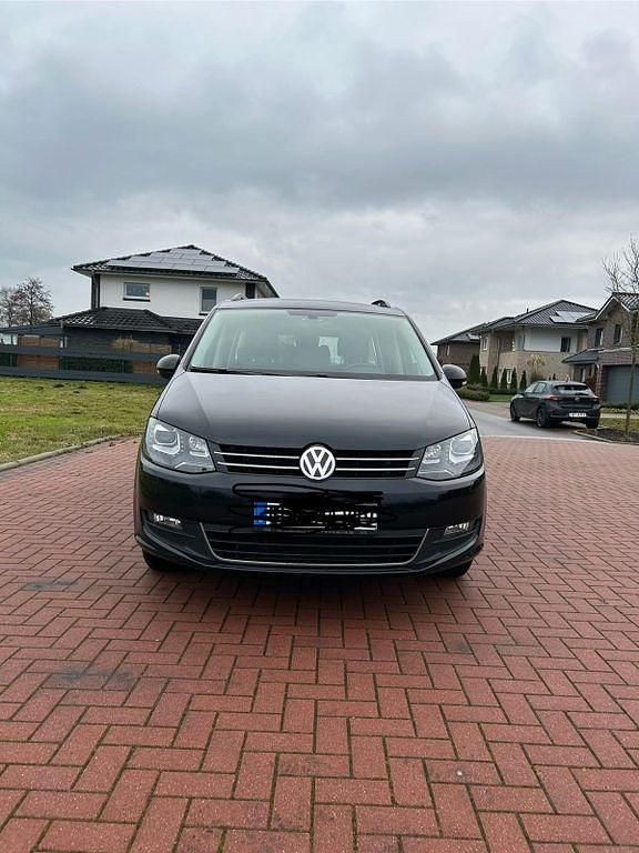 Gebraucht VW Sharan Comfortline 184 PS (135 kW) 2018 Schwarz Van / Kleinbus
