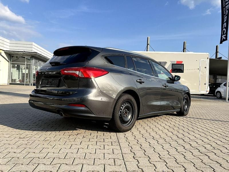 Gebraucht Ford Focus Cool & Connect 120 PS (88 kW) 2021 Grau Kombi