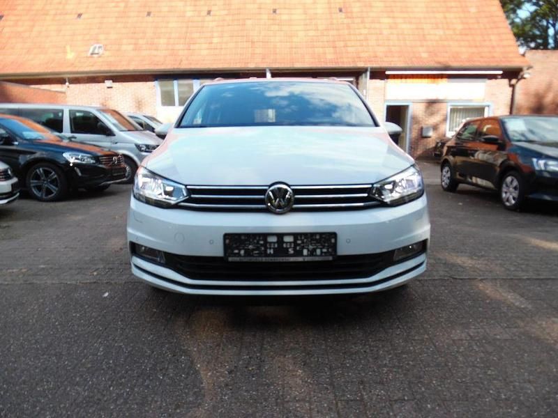 Gebraucht VW Touran Comfortline 116 PS (85 kW) 2016 Weiß Van / Kleinbus