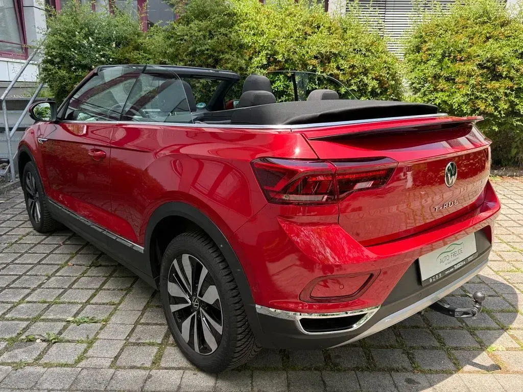 Gebraucht VW T-Roc Cabriolet Move 110 PS (80 kW) 2023 Rot Cabrio