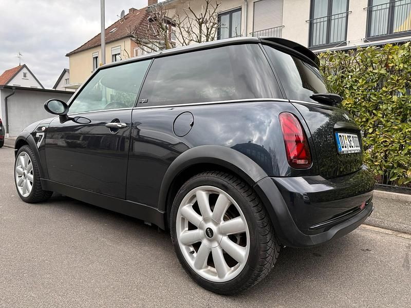 Gebraucht Mini ONE 90 PS (66 kW) 2006 Blau Kleinwagen