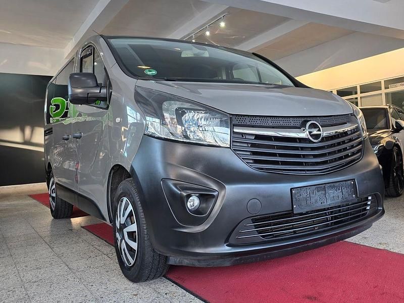 Gebraucht Opel Vivaro 140 PS (102 kW) 2015 Grau Van / Kleinbus