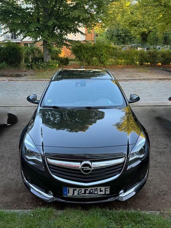 Schwarz Gebraucht 2015 Opel Insignia OPC Kombi | 9.490 € (Fairer Preis) - Bild 1/4