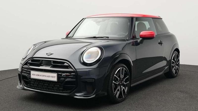 Grau Gebraucht 2024 Mini John Cooper Works Kleinwagen | 33.633 € (Guter Preis) - Bild 1/4