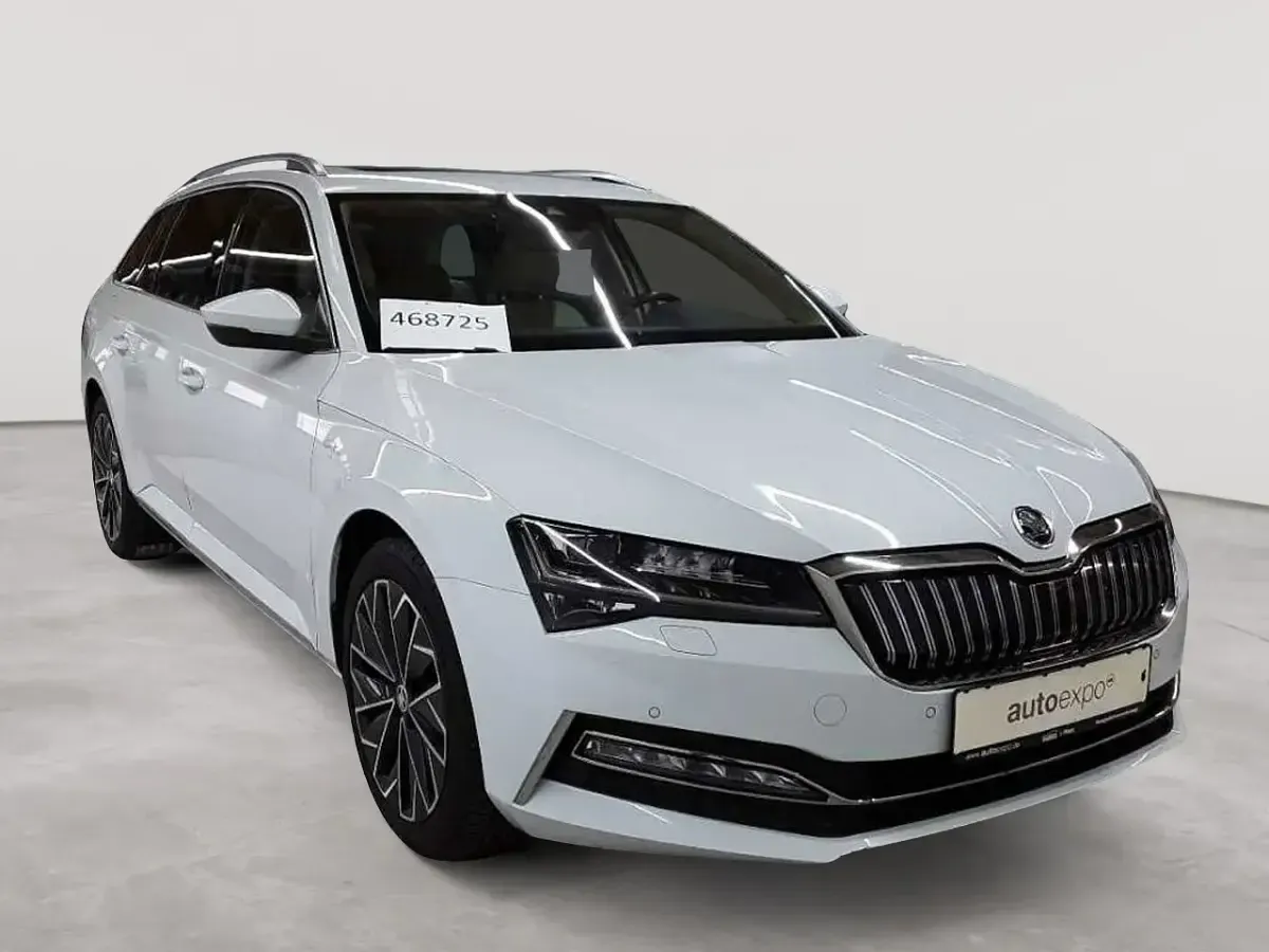 Używany Skoda Superb LAURIN & KLEMENT 156 KM (114 kW) 2022 Kombi