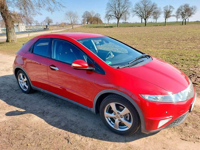 Gebraucht Honda Civic 88 PS (64 kW) 2007 Rot Kleinwagen
