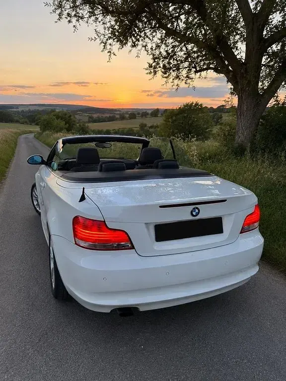 Occasion BMW 118 Cabriolet Performance 143 ch (105 kW) 2008 Blanc Cabriolet