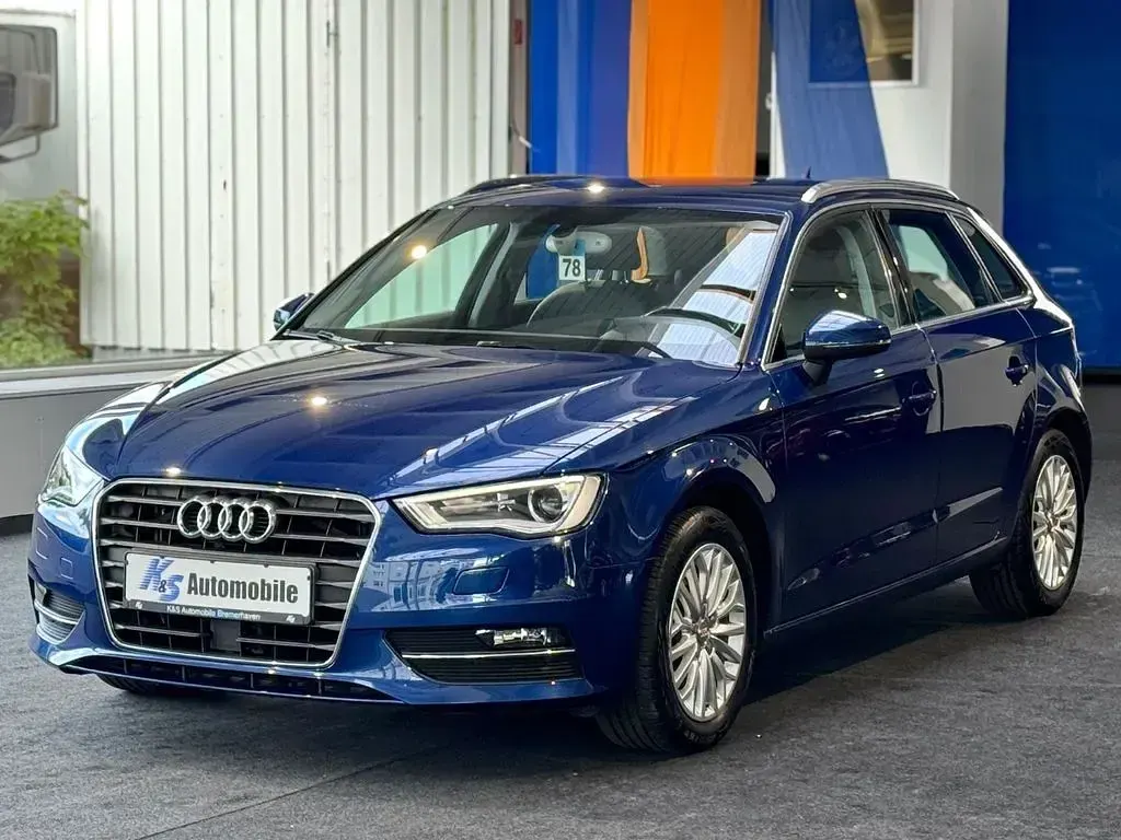 Gebraucht Audi A3 Ambiente 150 PS (110 kW) 2014 Blau Limousine