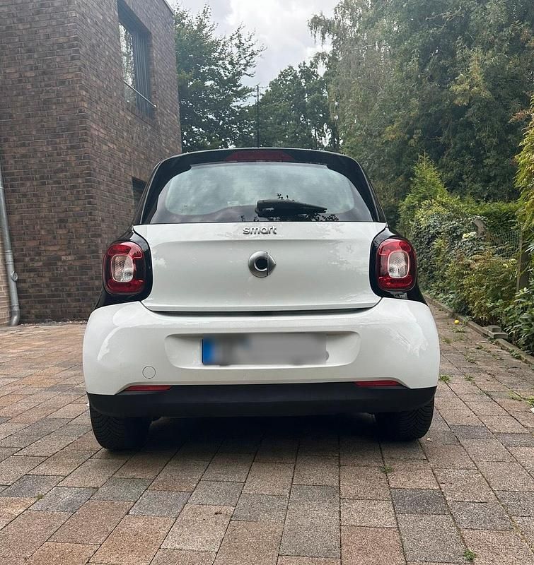 Second-hand Smart ForFour 71 CP (52 kW) 2015 Alb Hatchback