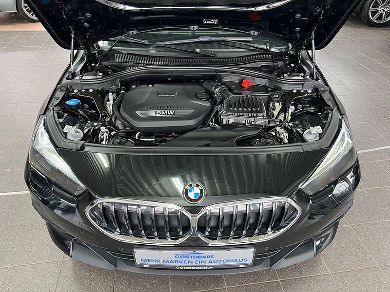 Gebraucht BMW 216 Advantage 116 PS (85 kW) 2022 Saphirschwarz Coupé