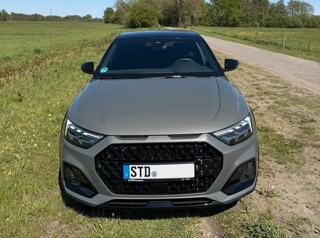 Gebraucht Audi A1 S-Line 150 PS (110 kW) 2024 Grau SUV